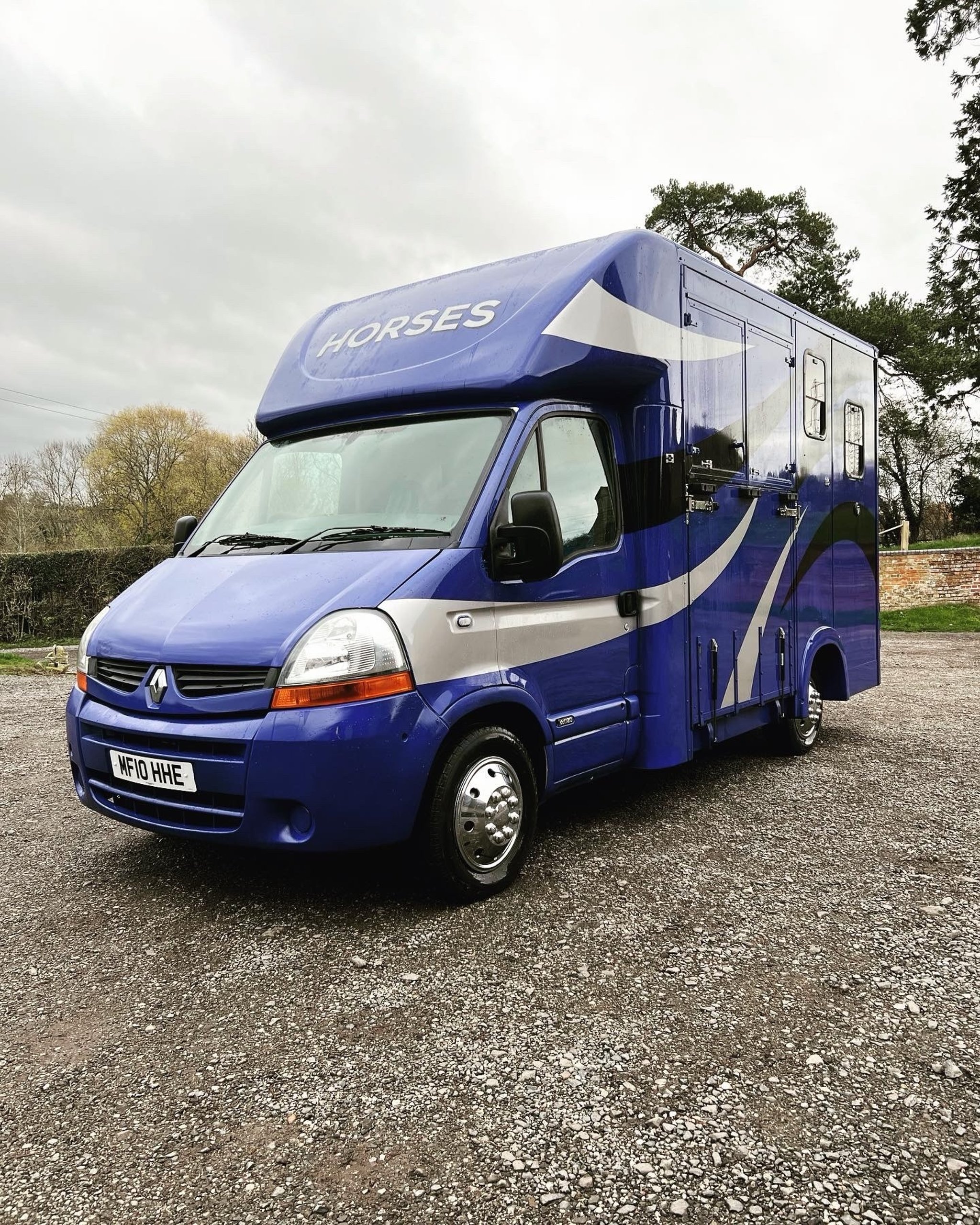 3.9t Renault Master by Compact - image 1 of 8