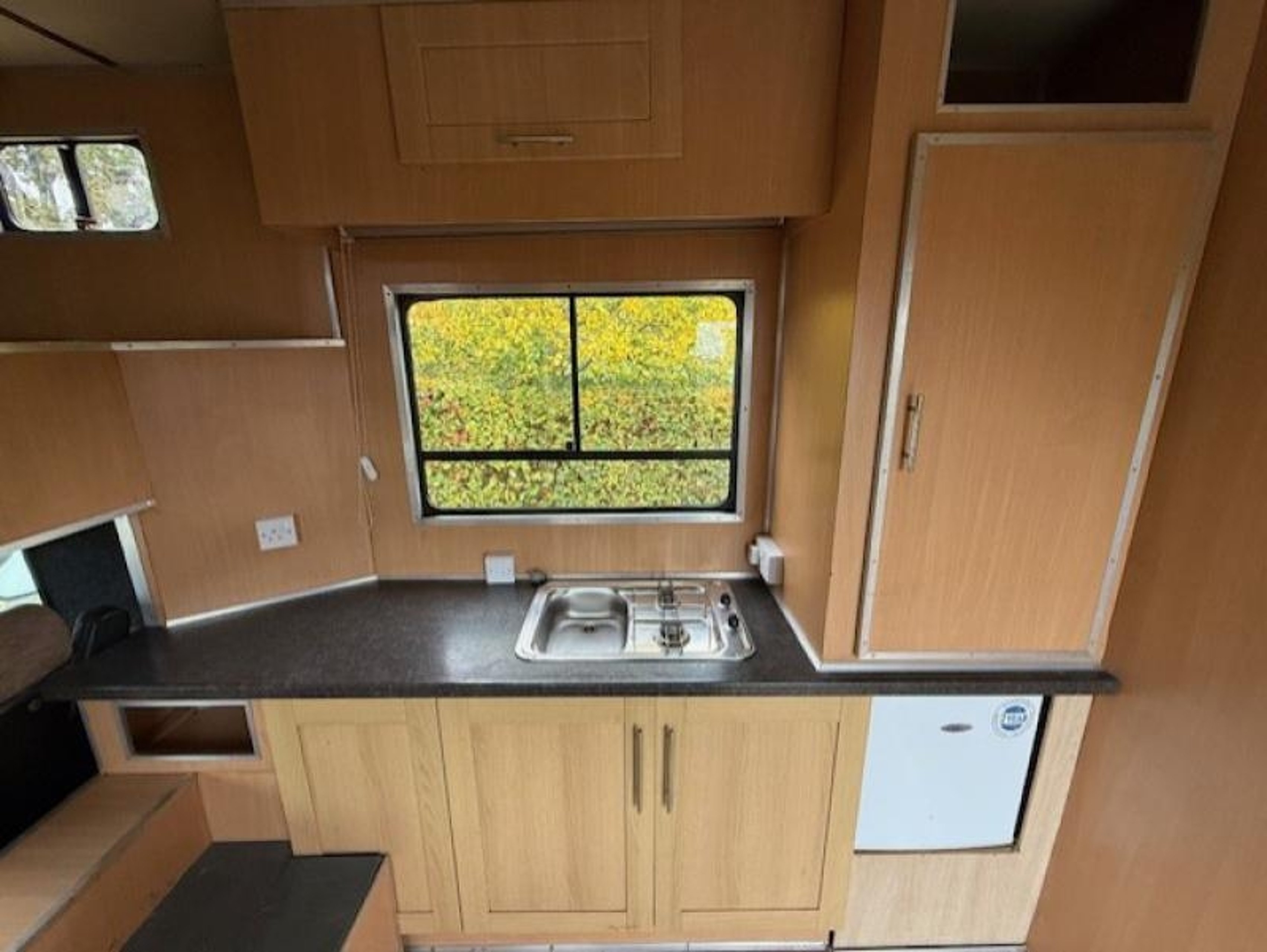 7.5T MAN Coach Built Horsebox - Stalled for 3 - image 11 of 16