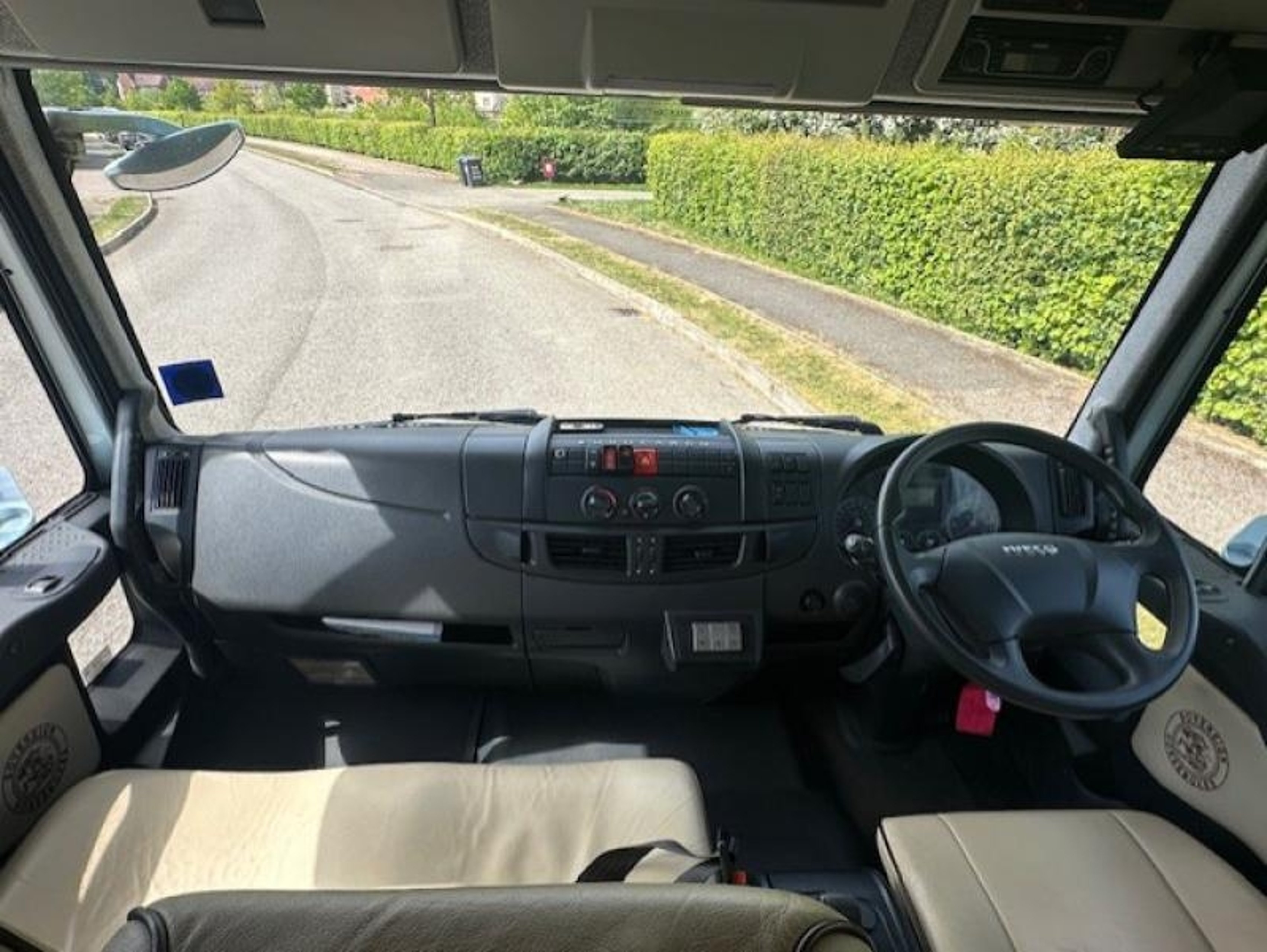 7.5t Iveco Eurocargo by Sovereign Horseboxes - image 13 of 15