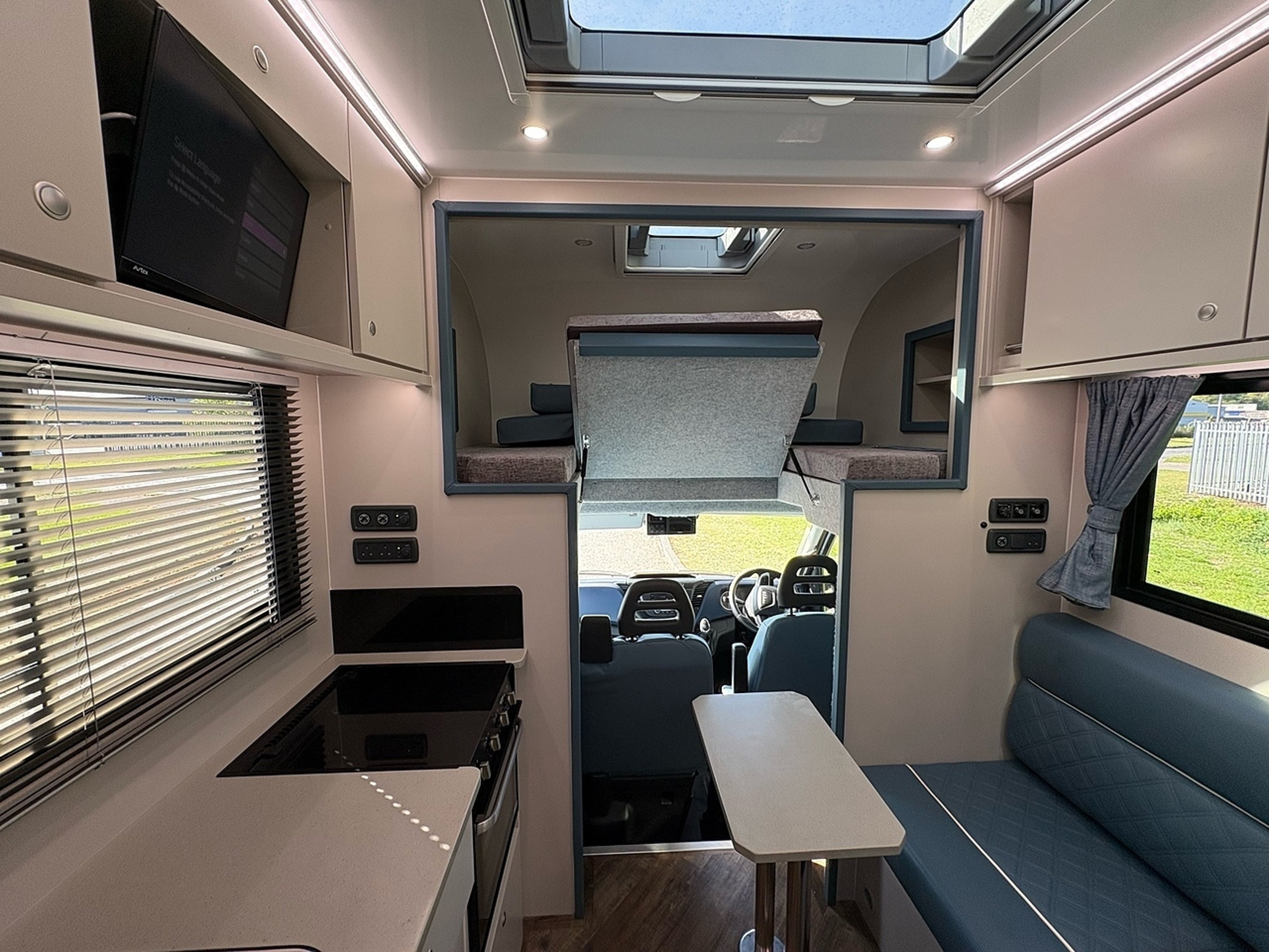 7.2t Iveco by PRB Horseboxes - image 13 of 18