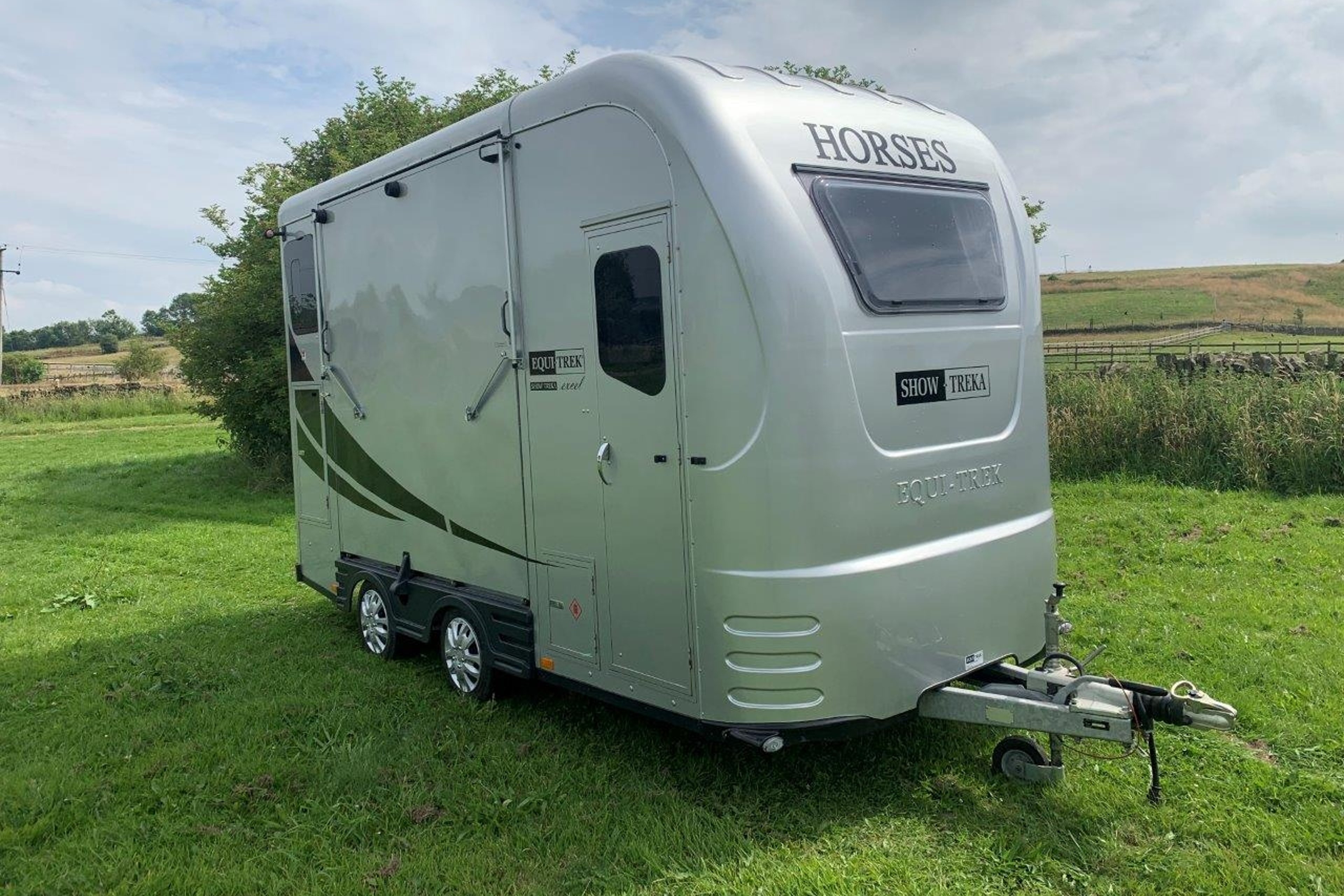 Equi-Trek Show Treka L